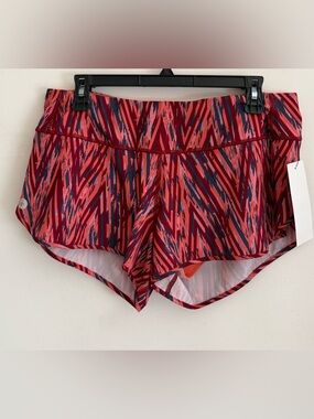 NWT Smartwool Women’s Active Lined 3” Shorts in Coral Reef Zig Zag, Size Medium
